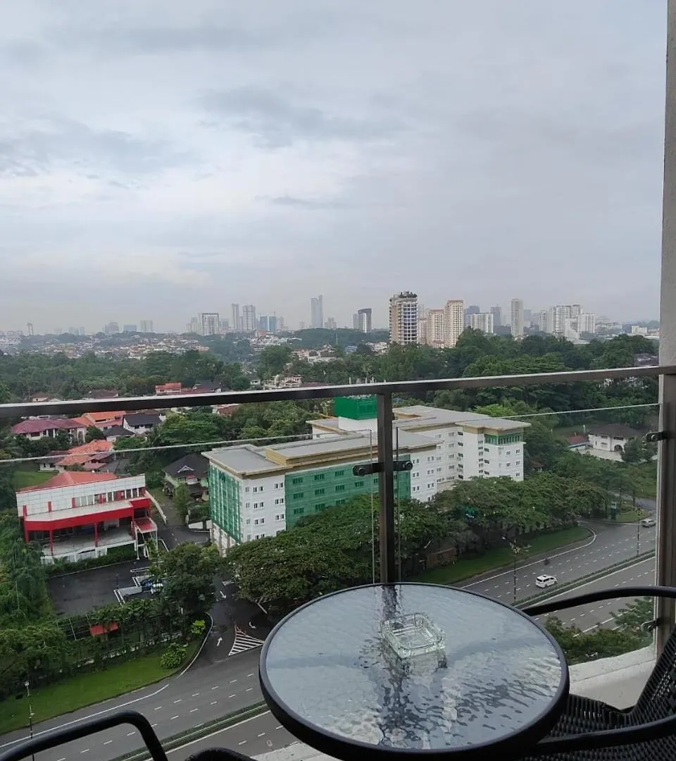 Apartament 15Johor, Near Ciq, Danga Bay Free Parking 2Br6Pax Johor Bahru
