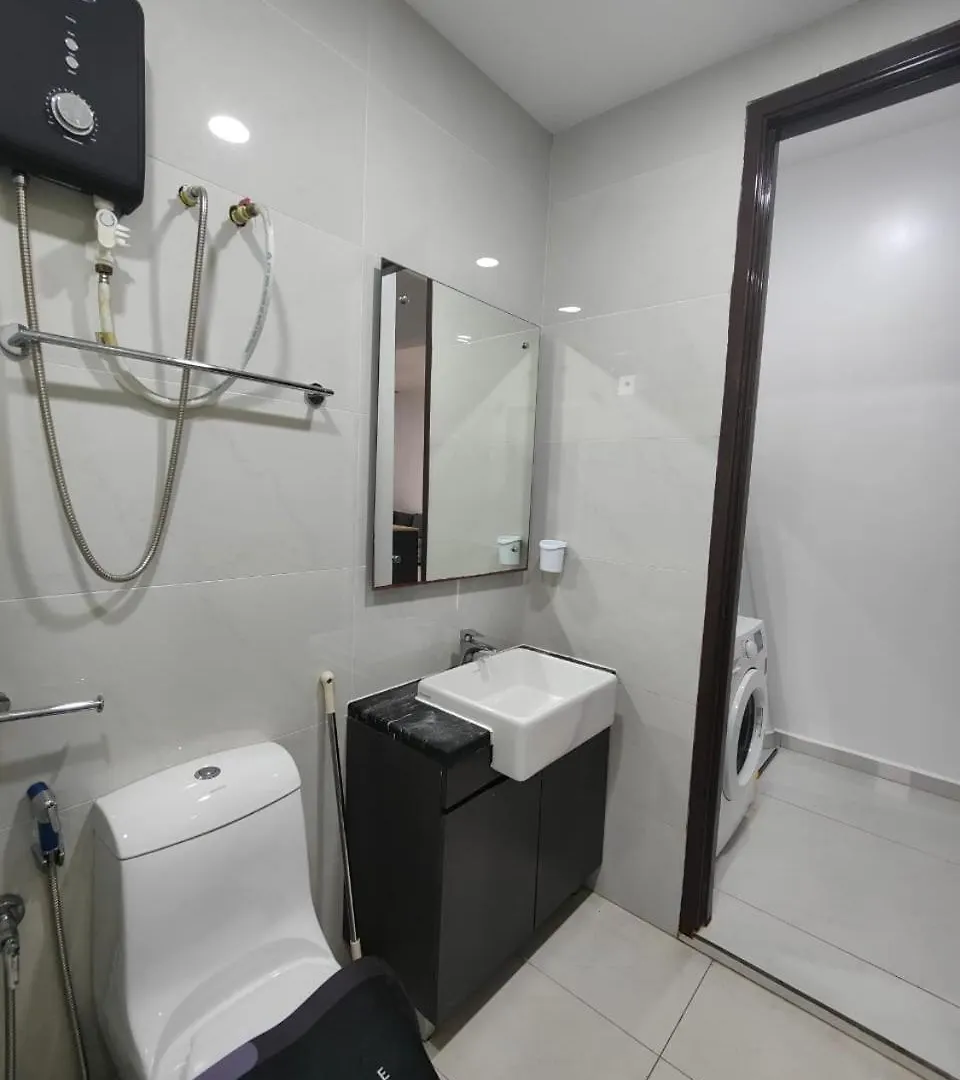 Apartament 15Johor, Near Ciq, Danga Bay Free Parking 2Br6Pax Johor Bahru 0*,